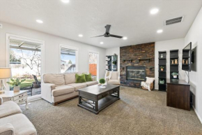Spacious Stay Near Village-settlers Park-dining